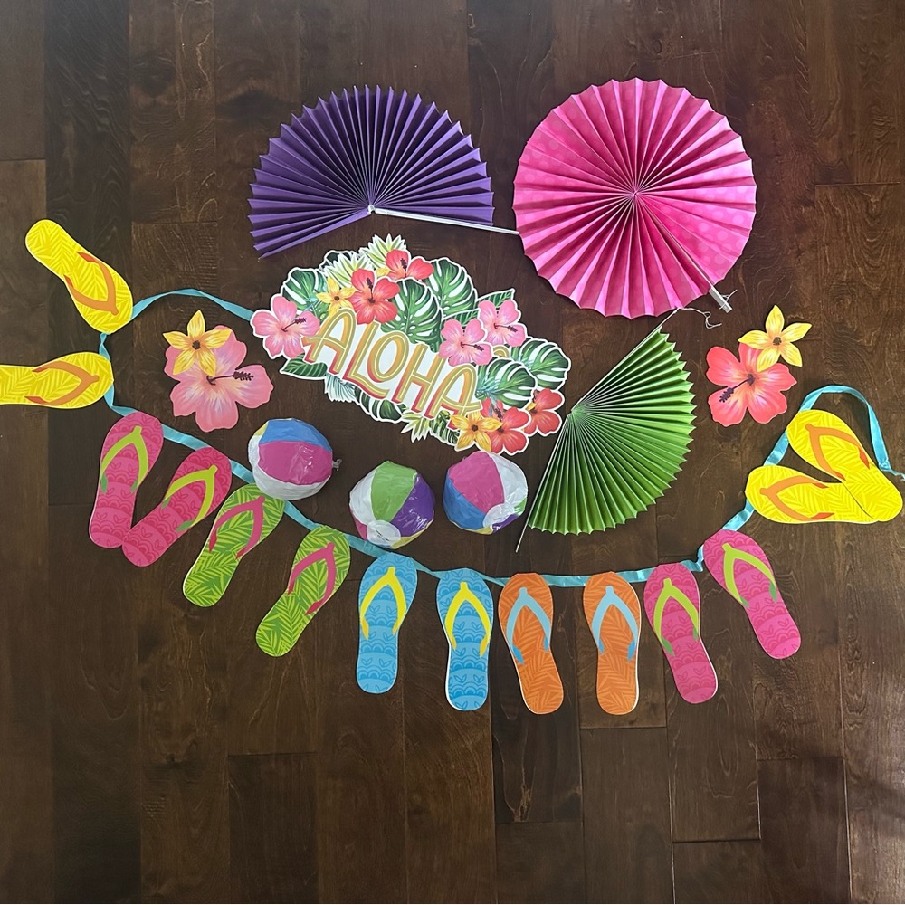 Tropical Aloha Hawaiian Party Decoration Set - Colorful